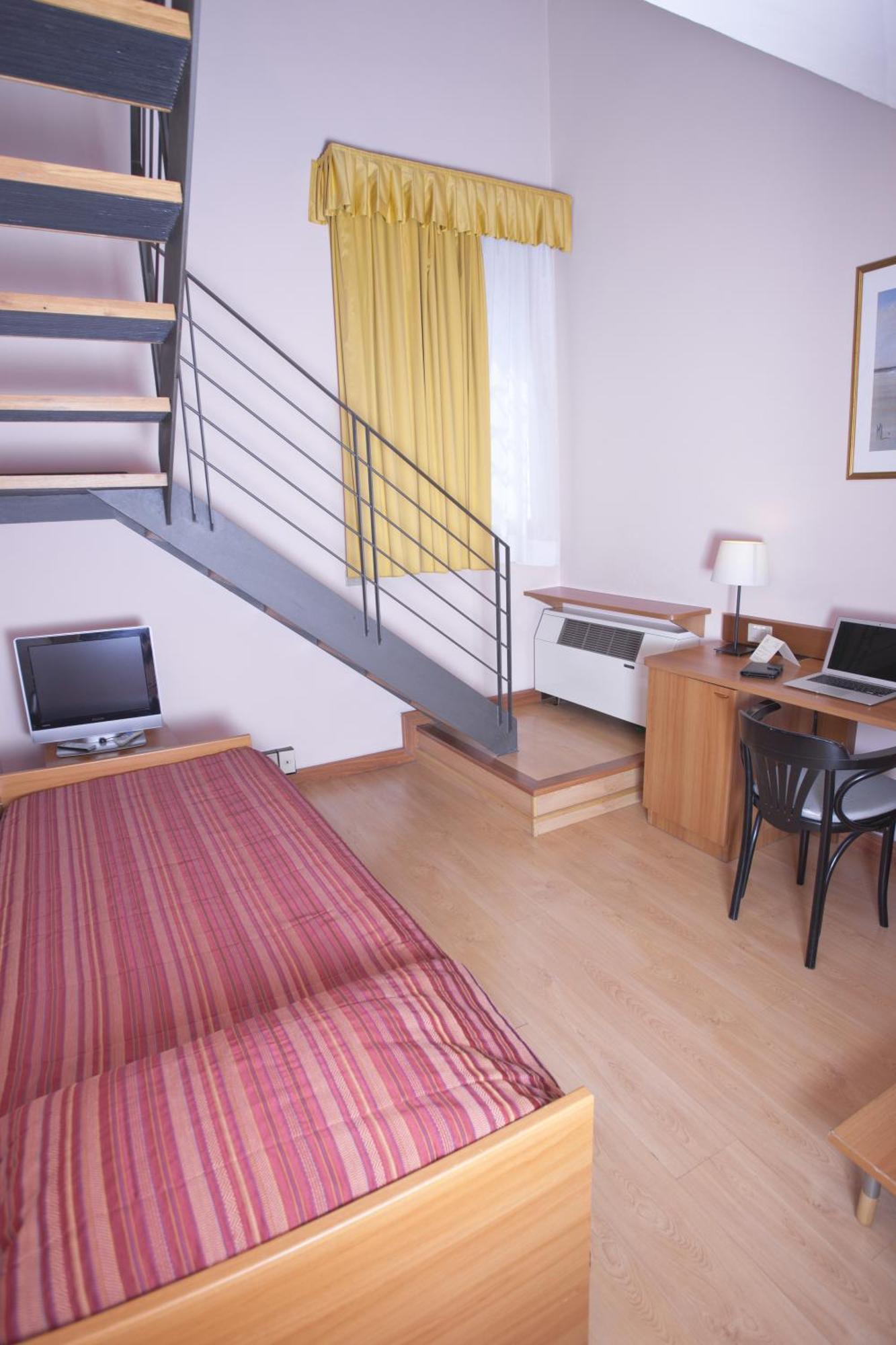 Hotel Zio Имола Номер фото