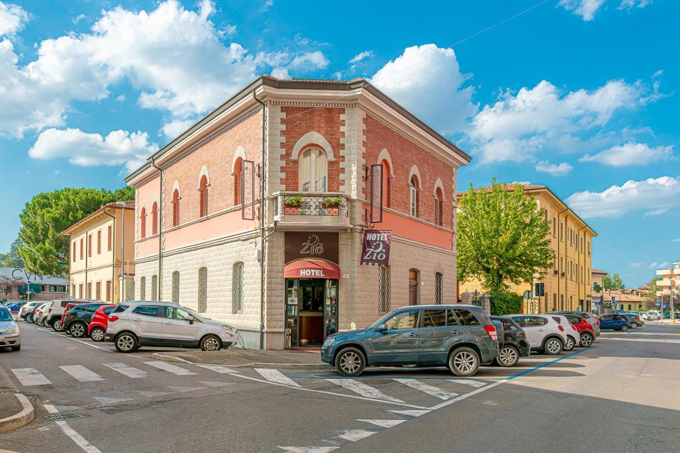 Hotel Zio Имола Экстерьер фото